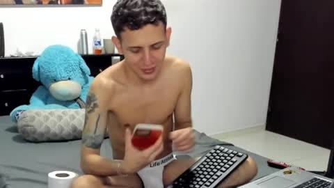 Snapshot of americanbig_dick chatting on November 13, 2025, 12:20 am Lucian online show from November 13, 2025, 12:20 am