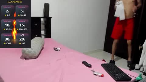 Snapshot of americanbig_dick chatting on December 4, 2025, 5:17 am Lucian online show from December 4, 2025, 5:17 am