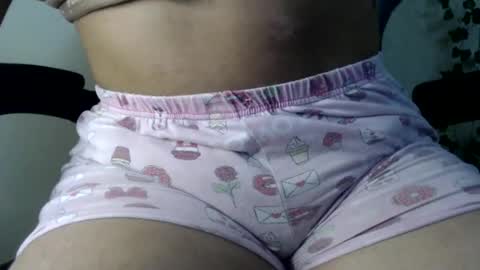 Snapshot of ames9001 chatting on December 9, 2024, 12:19 pm Mari online show from December 9, 2024, 12:19 pm