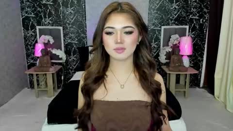 Snapshot of amethyst_claire chatting on November 3, 2025, 3:08 am Claire online show from November 3, 2025, 3:08 am