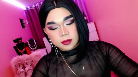 Snapshot of amiadoll chatting on February 13, 2025, 3:35 pm Queen Mireska online show from February 13, 2025, 3:35 pm