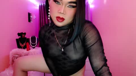 Snapshot of amiadoll chatting on February 22, 2025, 6:19 pm Queen Mireska online show from February 22, 2025, 6:19 pm