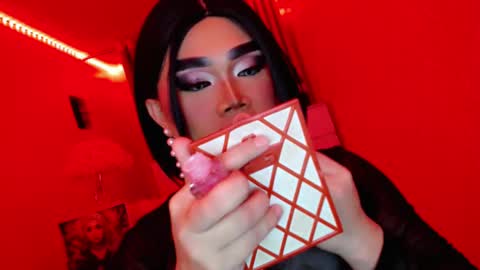 Snapshot of amiadoll chatting on March 12, 2025, 12:36 pm Queen Mireska online show from March 12, 2025, 12:36 pm