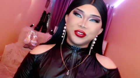 Queen Mireska online show from February 21, 2026, 4:41 pm