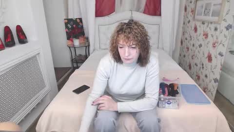 Snapshot of amihotgranny chatting on September 30, 2025, 6:29 am Ami online show from September 30, 2025, 6:29 am