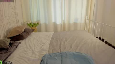 Snapshot of amilia_may chatting on April 2, 2026, 8:12 am amilia_may online show from April 2, 2026, 8:12 am