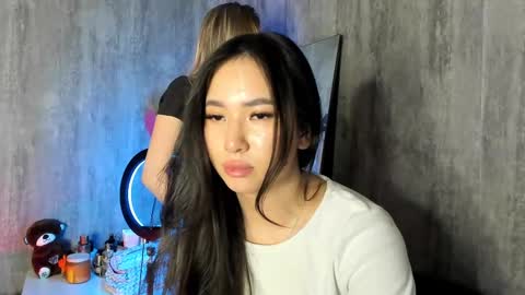 Snapshot of amina_artin chatting on February 21, 2025, 7:21 pm Amina online show from February 21, 2025, 7:21 pm