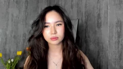 Snapshot of amina_artin chatting on March 10, 2025, 12:15 pm Amina online show from March 10, 2025, 12:15 pm