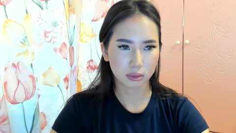 Snapshot of amina_artin chatting on September 14, 2025, 1:54 pm Amina online show from September 14, 2025, 1:54 pm