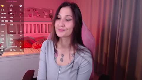 Camilla online show from September 15, 2025, 1:05 am