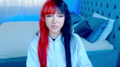 Snapshot of amiraaa__ chatting on February 3, 2026, 11:04 am online show from February 3, 2026, 11:04 am