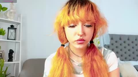    online show from April 18, 2026, 12:09 pm