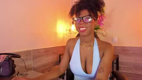 amirajones online show from June 19, 2026, 8:45 pm