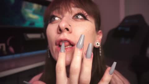 Snapshot of amirinsworld chatting on January 8, 2025, 6:09 am Am-er-in online show from January 8, 2025, 6:09 am