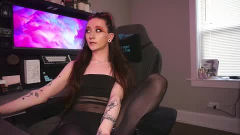   Am-er-in online show from April 10, 2026, 11:31 pm