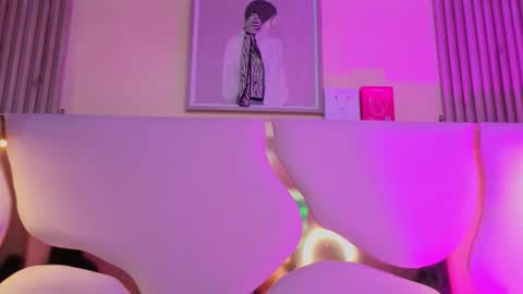 ammber_mjs online show from November 19, 2025, 1:22 pm