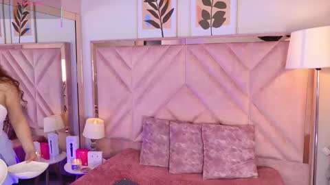 ammber_mjs online show from February 25, 2026, 11:31 am