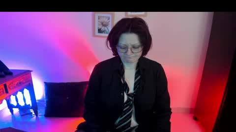 Ammy Lee online show from May 5, 2026, 2:25 pm