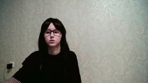 Amomira online show from September 29, 2025, 10:20 am