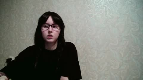 Amomira online show from November 8, 2025, 12:27 pm