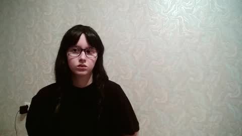 Amomira online show from February 4, 2026, 3:56 am