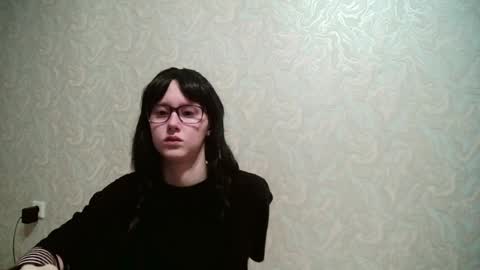 Amomira online show from May 12, 2026, 4:48 pm