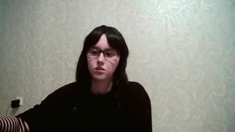 Amomira online show from May 19, 2026, 12:55 pm