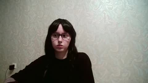 Amomira online show from June 1, 2026, 1:18 am