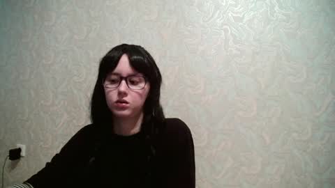 Amomira online show from June 20, 2026, 3:31 am