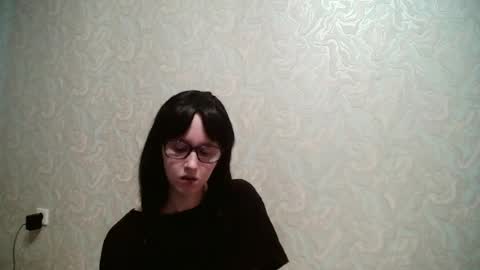 Amomira online show from July 3, 2026, 6:53 am