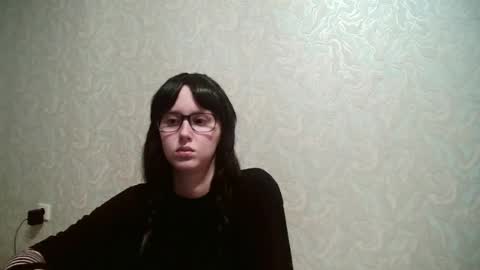 Amomira online show from July 6, 2026, 1:19 pm