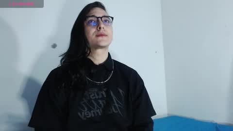 Amoneth online show from December 15, 2025, 10:25 pm