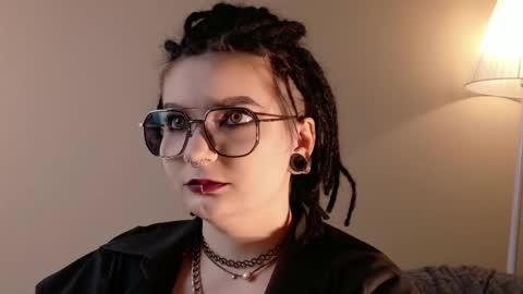 amore online show from April 13, 2026, 1:11 am