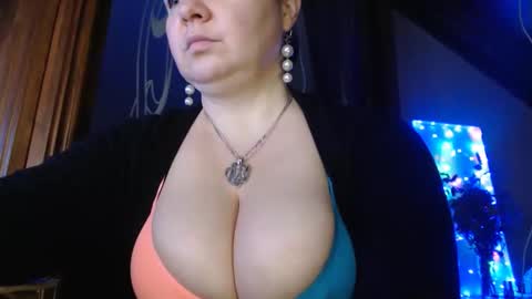 Snapshot of amorelara chatting on December 12, 2024, 6:47 am amorelara online show from December 12, 2024, 6:47 am