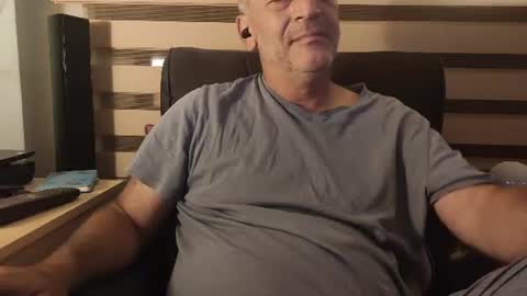 AmorLin online show from June 19, 2026, 8:45 pm