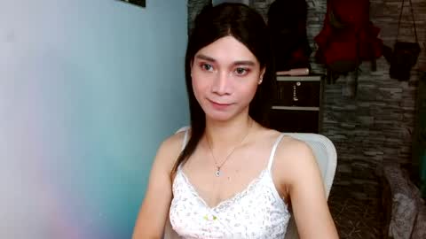 Snapshot of amorous_tina chatting on May 24, 2026, 2:44 pm Tina online show from May 24, 2026, 2:44 pm