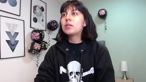 Amy 3 online show from September 11, 2025, 4:34 am