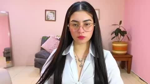 Amy online show from October 6, 2025, 7:11 pm