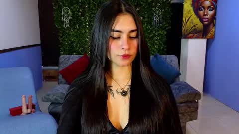 Amy online show from November 28, 2025, 8:55 pm