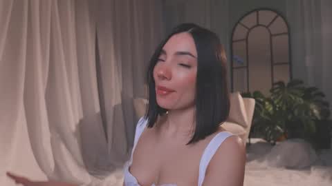 Amy Armstrong online show from February 6, 2026, 11:19 pm