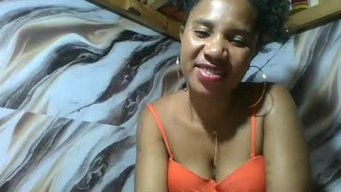 Snapshot of amyatche chatting on June 17, 2026, 5:14 pm Amyatche online show from June 17, 2026, 5:14 pm
