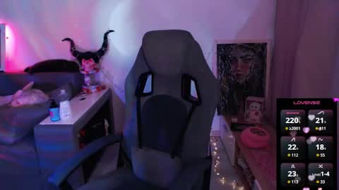 Snapshot of amyboop_ chatting on November 7, 2025, 7:36 pm Amy is here my telegram chanel - online show from November 7, 2025, 7:36 pm