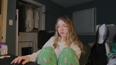 Amy online show from November 3, 2025, 4:14 am