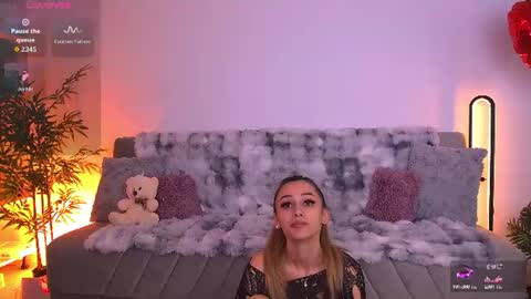 amykentt online show from June 13, 2026, 2:37 pm