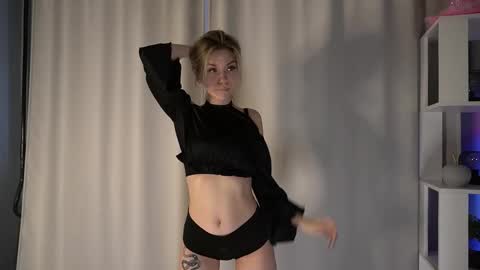 Snapshot of amylanee chatting on January 18, 2026, 8:51 am amylanee online show from January 18, 2026, 8:51 am