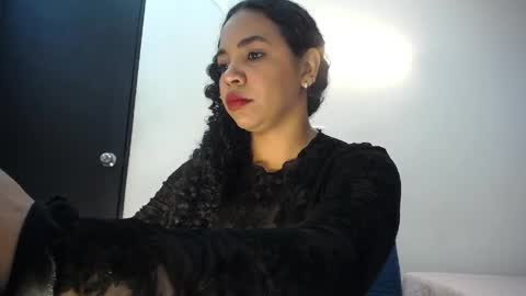 Snapshot of amymartiin chatting on June 1, 2026, 4:09 pm amy online show from June 1, 2026, 4:09 pm