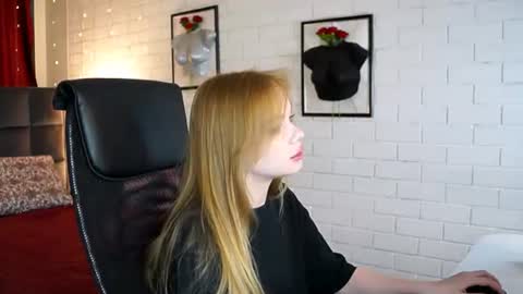 Amy online show from June 18, 2026, 2:10 pm