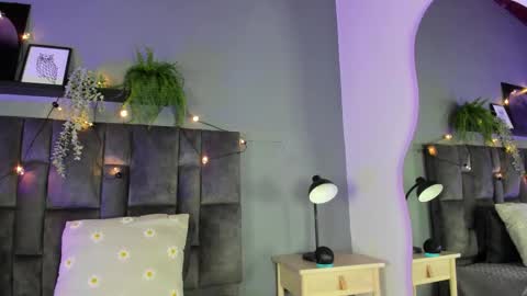 Snapshot of amypalmmer chatting on November 7, 2025, 11:32 am AMMY online show from November 7, 2025, 11:32 am