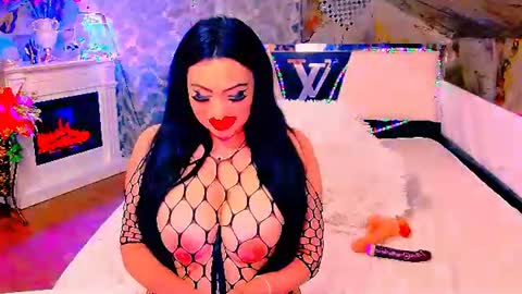 Snapshot of amyrarosera chatting on June 18, 2026, 10:14 pm Alimoonyia online show from June 18, 2026, 10:14 pm