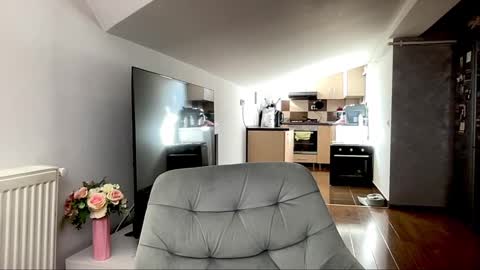 amyroberta92 online show from March 4, 2025, 7:30 am